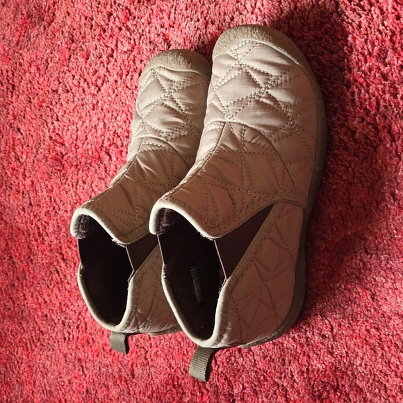 Keen slip on boot - Picture 2 of 5